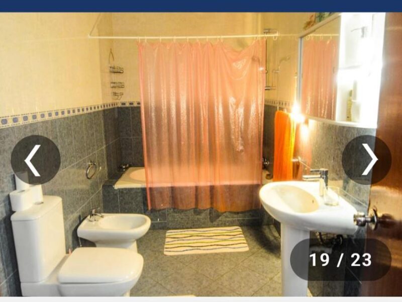 Arrenda se Hospedaria na Ilha de Luanda