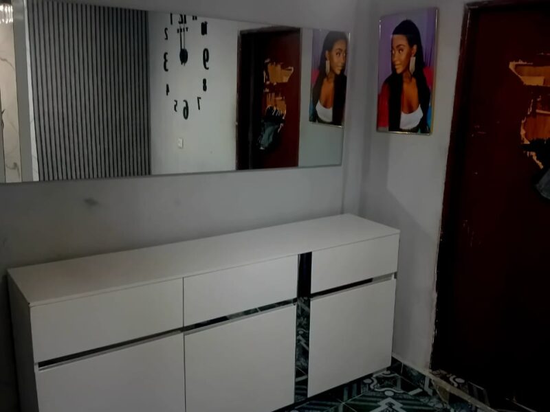 Arrenda-se moradia T2 bera estrada carro para na porta no Cassenda rua 3