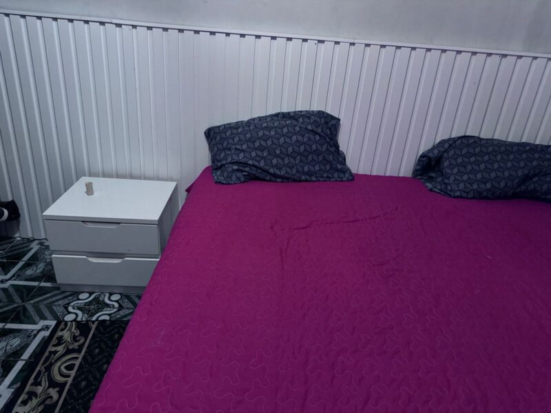 Arrenda-se moradia T2 bera estrada carro para na porta no Cassenda rua 3