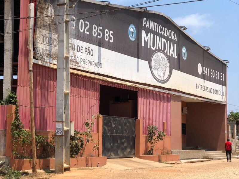 Está a Venda este Armazém/Estaleiro Localizado no Benfica bairro Mundial