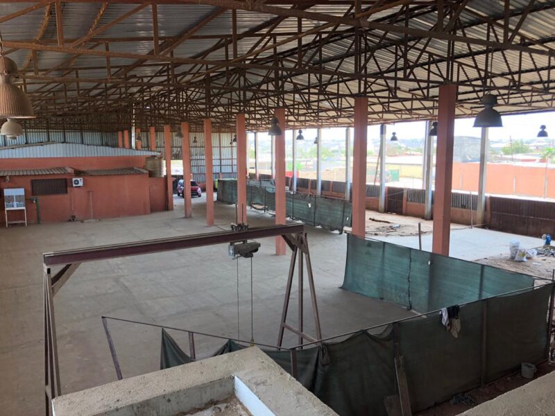 Está a Venda este Armazém/Estaleiro Localizado no Benfica bairro Mundial