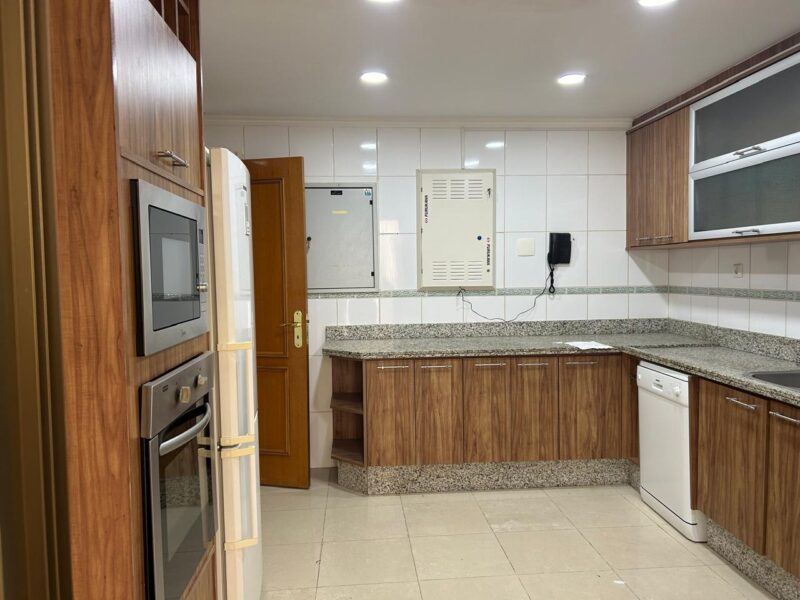 A Venda Vivenda Duplex Condomínio Conchas Talatona