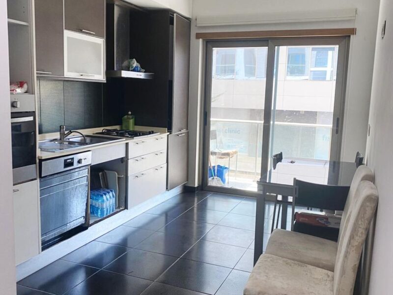 A Venda Apartamento T2 Condomínio Dolce Vita