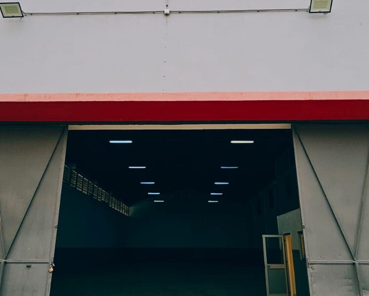 ARMAZÉM NA BOA VISTA
