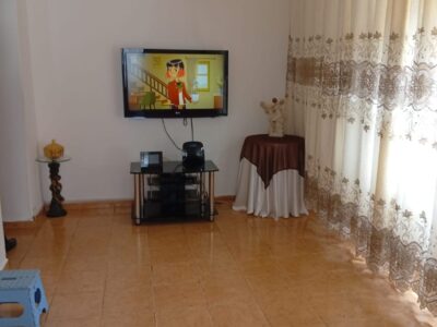 ARRENDA-SE APARTAMENTO T1 — MAIANGA