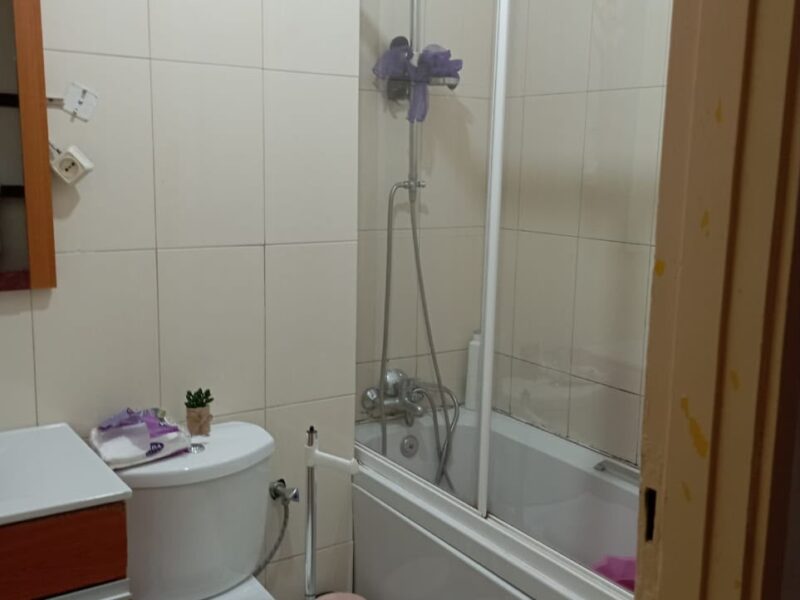 A venda T1 cidade ( Vila Alice)