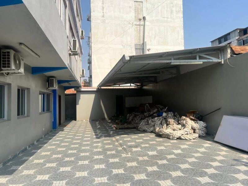 *VENDE-SE ESTE EDIFÍCIO COM 14 QUARTOS SENDO 13 SUITES E UM NORMAL*