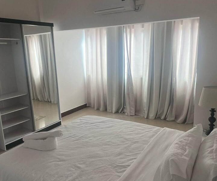 *VENDE-SE ESTE EDIFÍCIO COM 14 QUARTOS SENDO 13 SUITES E UM NORMAL*