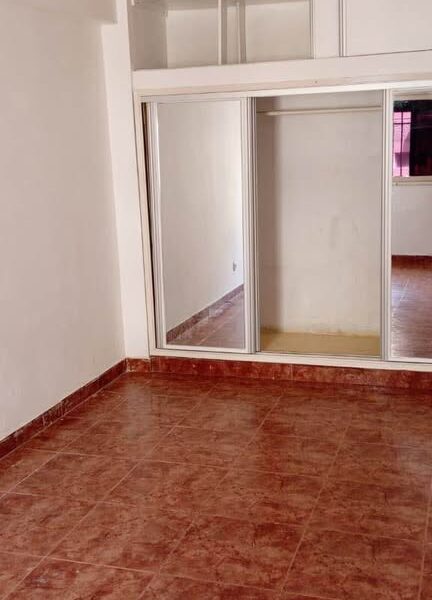 ARRENDA-SE APARTAMENTO T2 CLIMATIZADO.