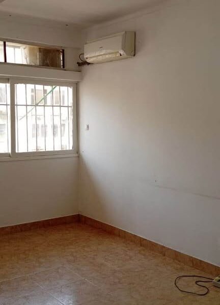 ARRENDA-SE APARTAMENTO T2 CLIMATIZADO