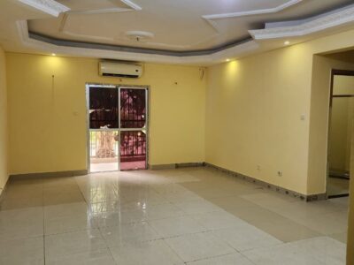 Á VENDA APARTAMENTO T3+1 EM FORMA DE TRESPASSE