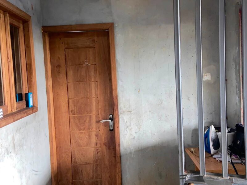 VENDE-SE ESTA CASA T2+1 COM UM ESPAÇO 20/15 FECHADO