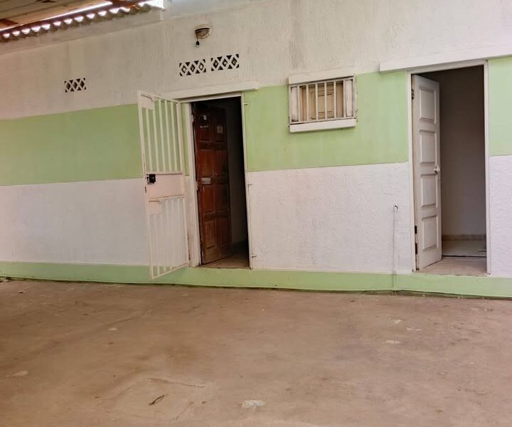 VENDE-SE VIVENDA T4
