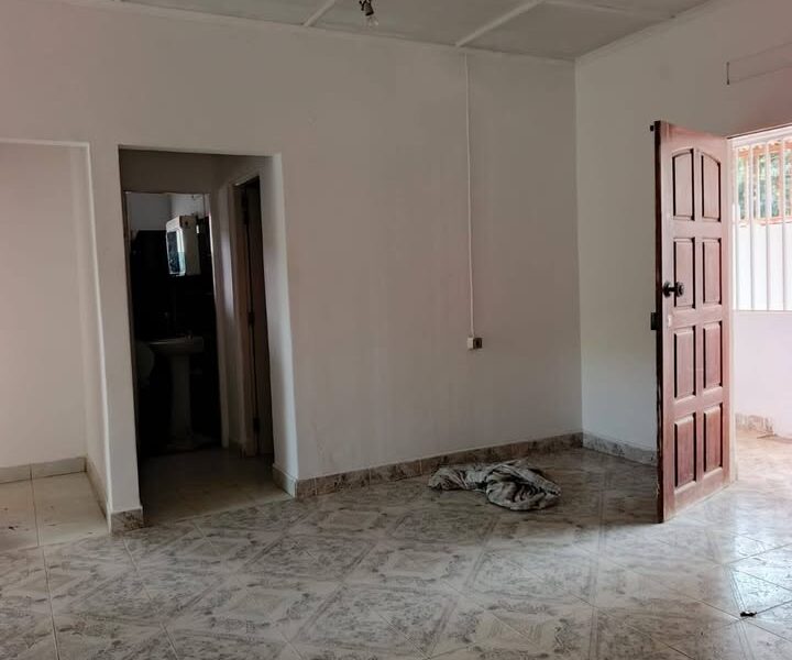 ARRENDA-SE ESTÁ T3🏠