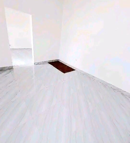 ARRENDA SE ESTÁ T1 LIMPA 🏡