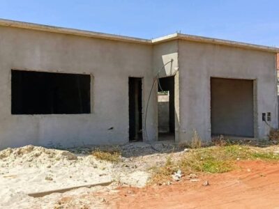 VENDE-SE 2 VIVENDAS T3