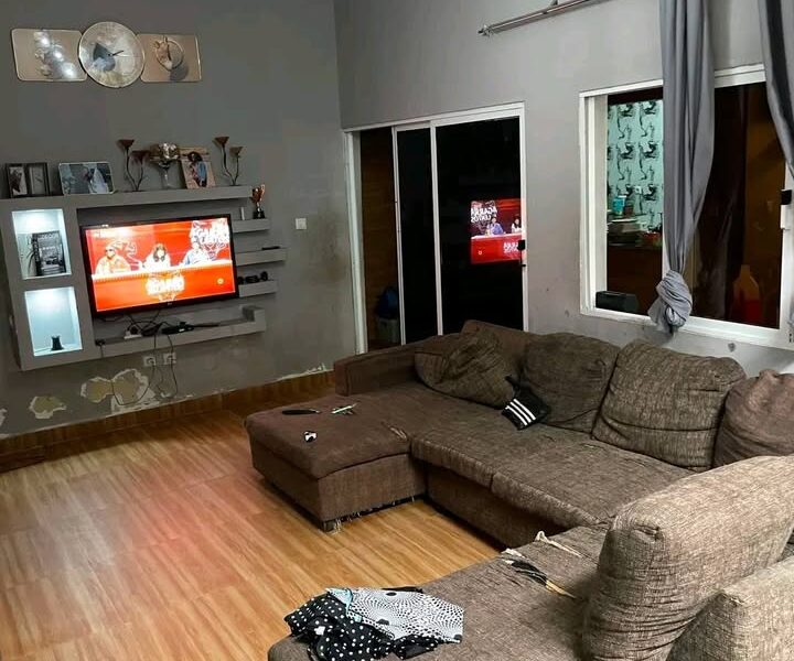 Vende se esta casa T3 no Benfica