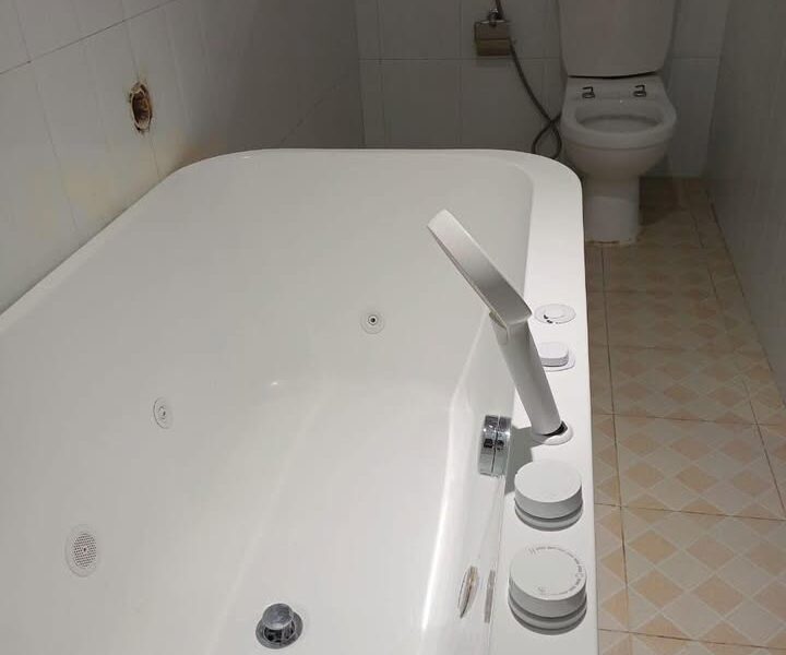 ARRENDA-SE E VENDE-SE ESTA LINDA CASA T3 – GOLF 2