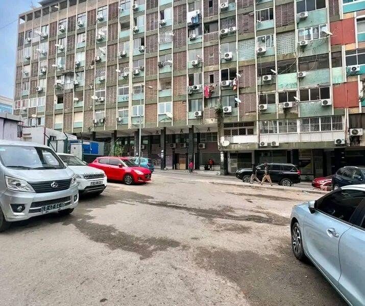 Arrendar: Apartamento T3 nas Ingombotas