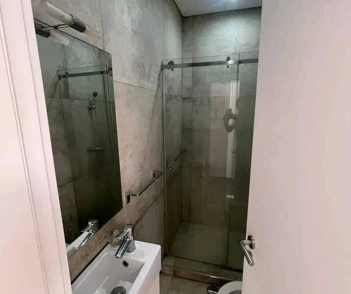 ARRENDA-SE MORADIA T2 COM mobília 2 QUINTAIS – INGOMBOTA