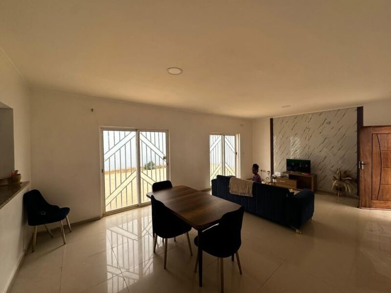 VENDE-SE Moradia T4+1