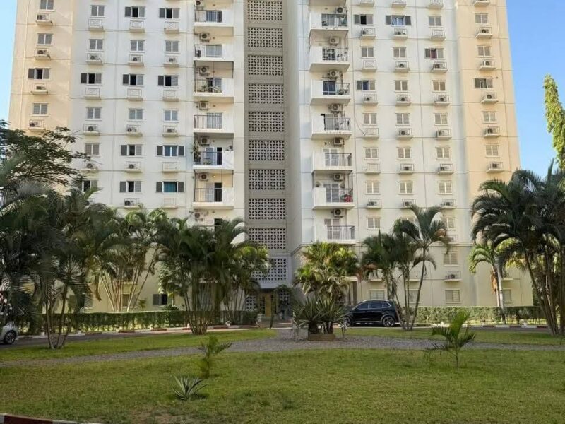 VENDE-SE UM APARTAMENTO T5 NA CENTRALIDADE KILAMBA PAGO NA SUA TOTALIDADE