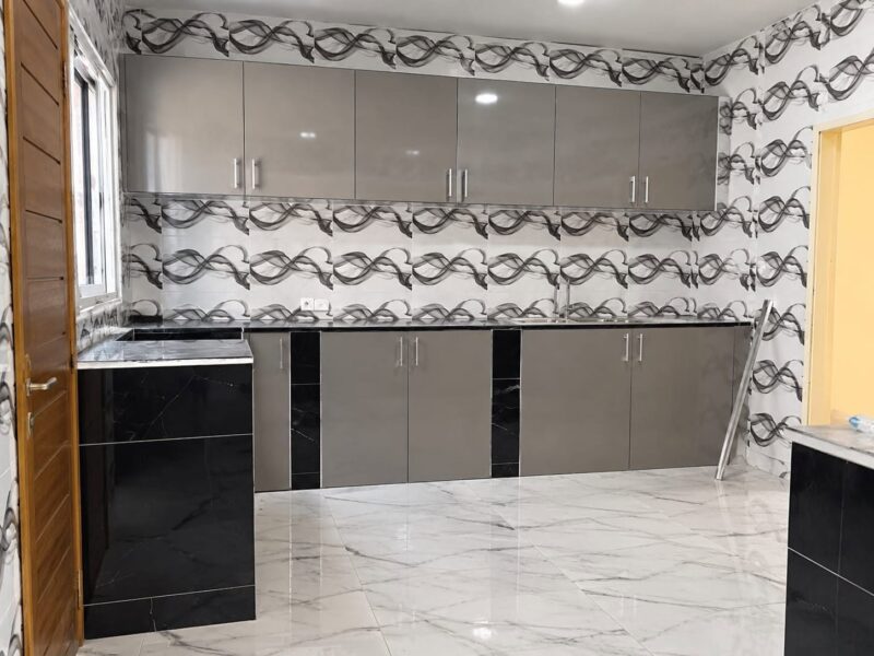 ARRENDA-SE UMA CASA T2 🏡 NO VILA FLOR KILAMBA,