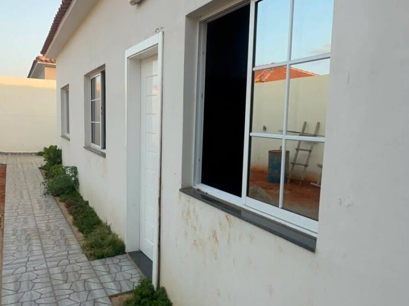 VENDE-SE UMA VIVENDA KILAMBA CONDOMÍNIO KILAMBA RESIDENCE V3