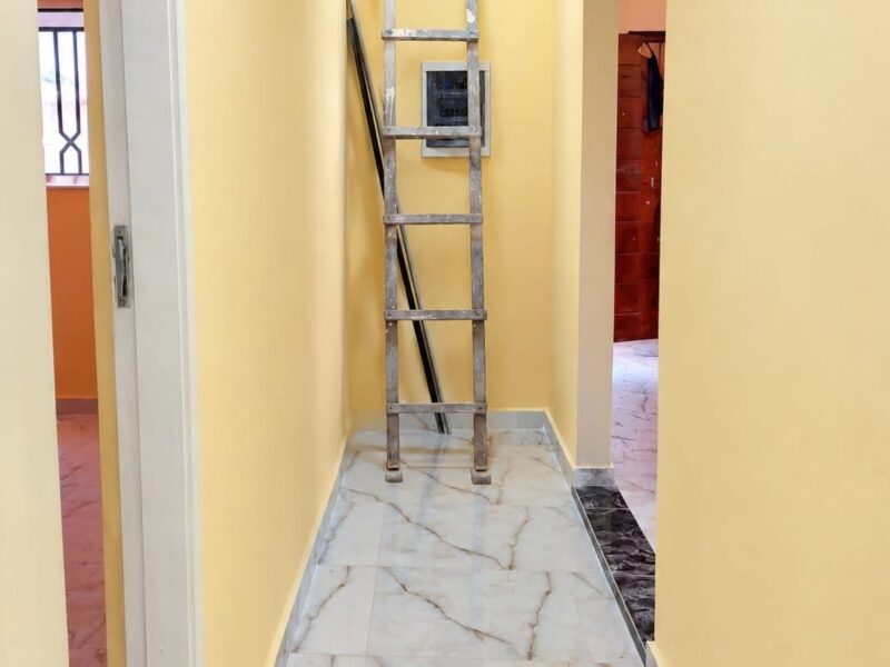ARRENDA-SE UMA CASA T2 🏡 NO VILA FLOR KILAMBA,