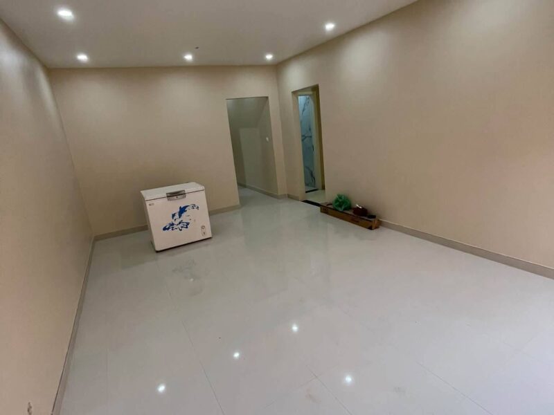VENDE-SE ESTÁ MORADIA T3🏠 NOVA CLIMATIZADA COM COZINHA MONTADA