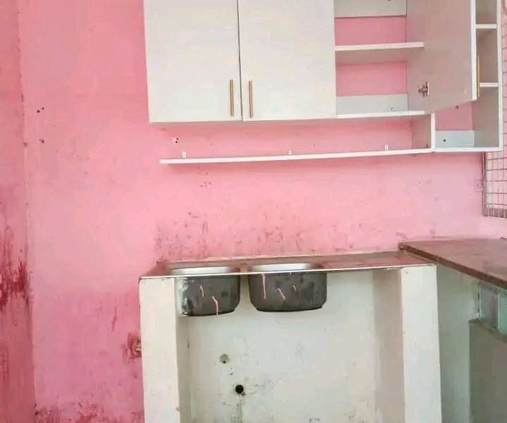 Arrenda se esta casa T2