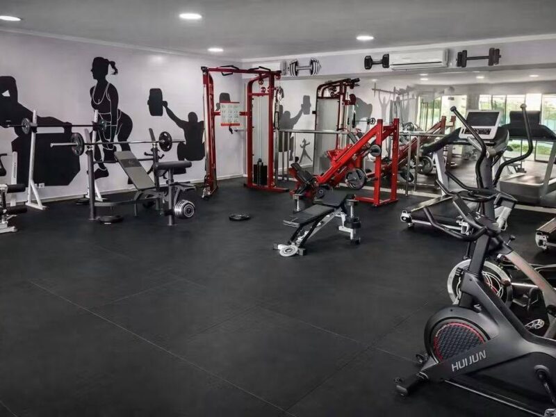 Apartamento T2 mobilado, no condomínio América Plaza, Talatona.