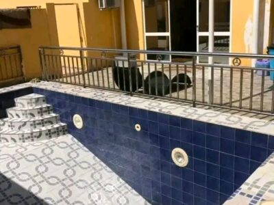 V3+1 com piscina a venda