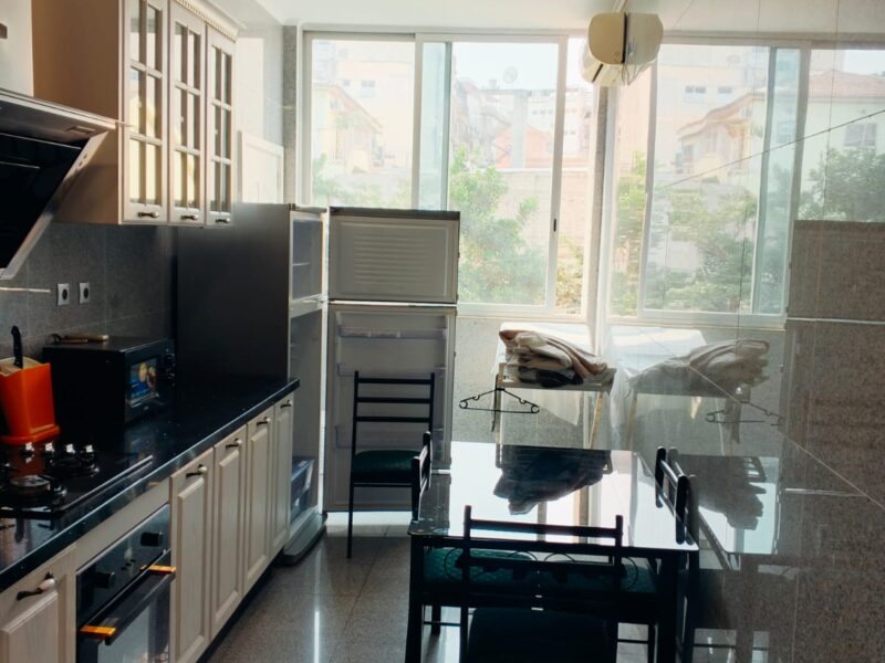 Apartamento T1 Mobilado Na Maianga.