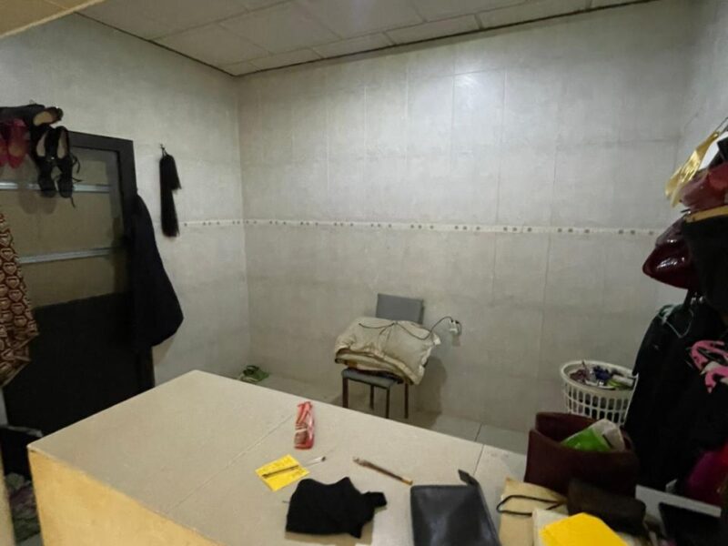 ARRENDA-SE ESTA MORADIA TIPOLOGIA T3 ( COM PRIVACIDADE ) BEIRA À ESTRADA