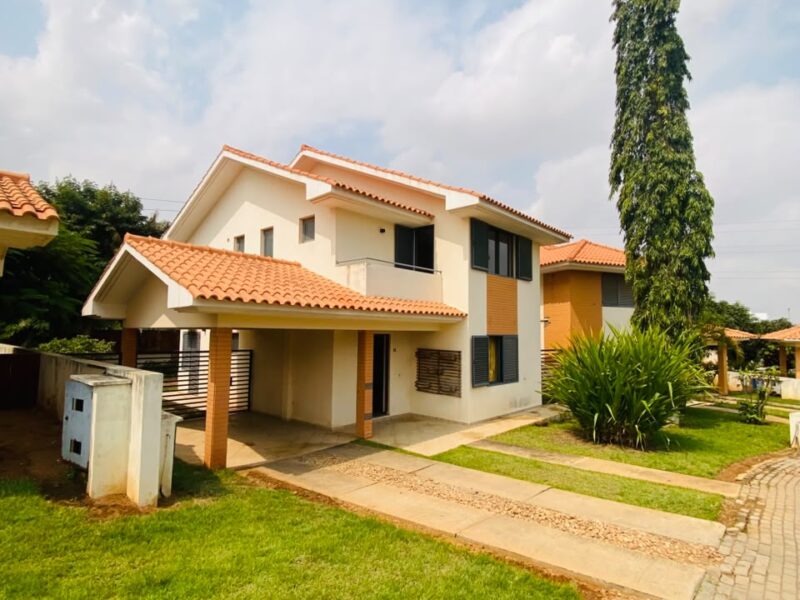 Vivenda V3 Dúplex 📍Condomínio Vila Sol