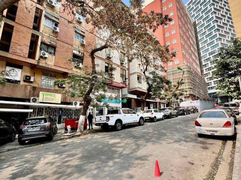 APARTAMENTO T2 NA RUA SAMUEL BERNARDO- INGOMBOTAS
