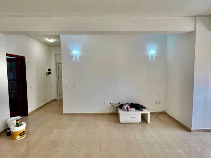 APARTAMENTO T2 NA RUA SAMUEL BERNARDO- INGOMBOTAS