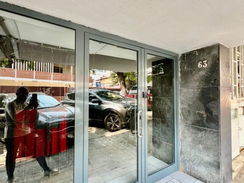 APARTAMENTO T2 NA RUA SAMUEL BERNARDO- INGOMBOTAS