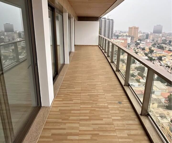 Vivenda V3+1 no condomínio Orquídea - Talatona