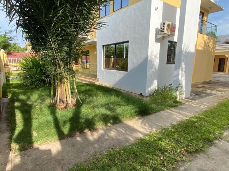 CONDOMÍNIO TULIPA NEGRA, JUNTO AO JARDIM DE ROSAS