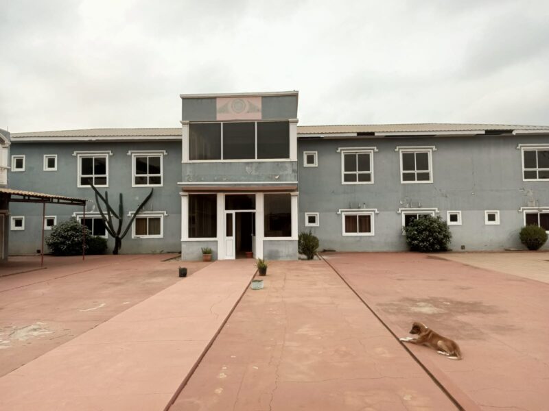 Vende-se este hotel,