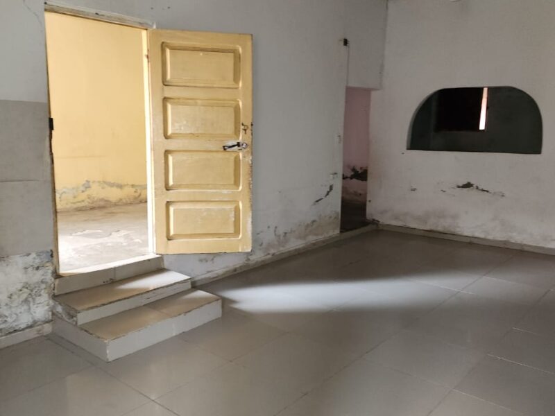 VENDE SE UMA T2 NO CAMAMA