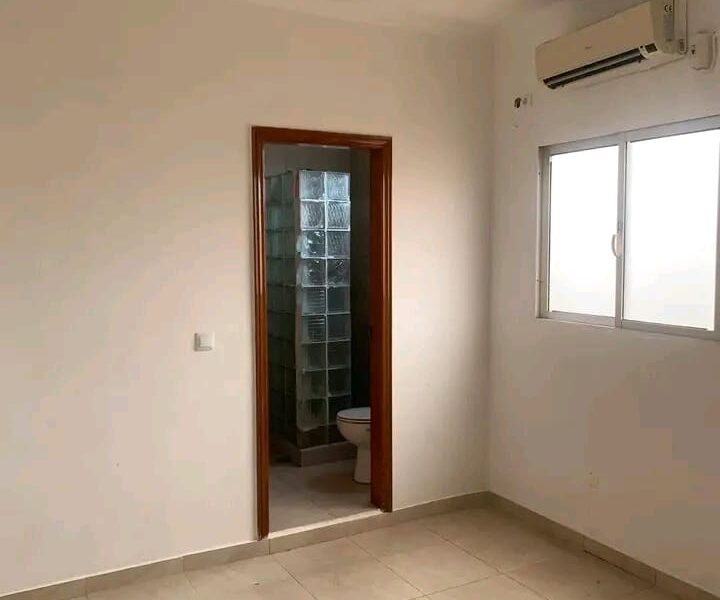 IMÓVEL DE GRANDE PORTE À VENDA — VILA ALICE