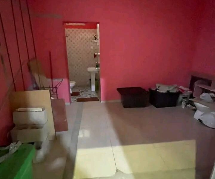 VENDE-SE VIVENDA V3+SUÍTE RÉS DO CHÃO & 1°ANDAR EM VIANA