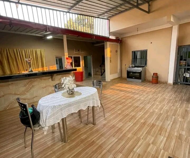 VENDE-SE VIVENDA V3+SUÍTE RÉS DO CHÃO & 1°ANDAR EM VIANA