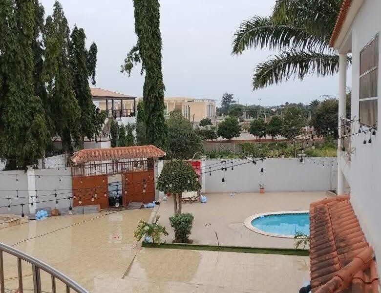 ARRENDA-SE EXCELENTE MORADIA T9