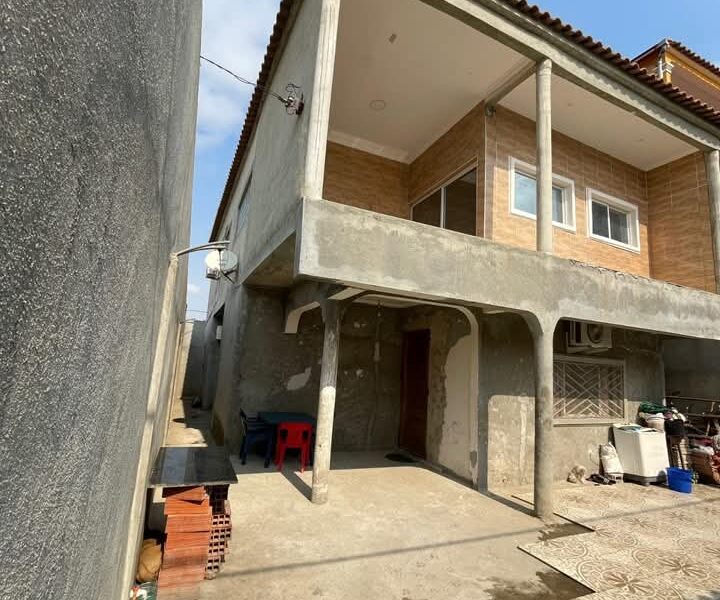 T5 Residência Pronto a morar