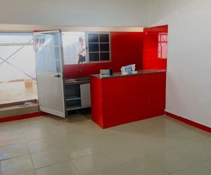 Arrenda se esta casa T2