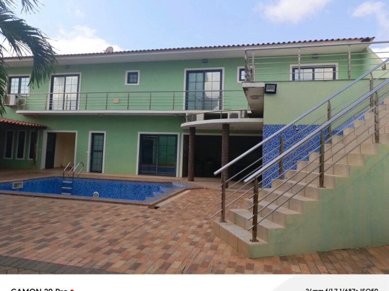 Vende-se OU arrenda-se V 4 +anexo t3